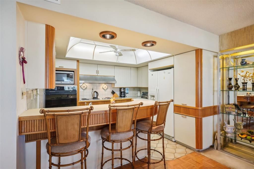 待售: $640,000 (3 贝兹, 3 浴室, 2435 平方英尺)