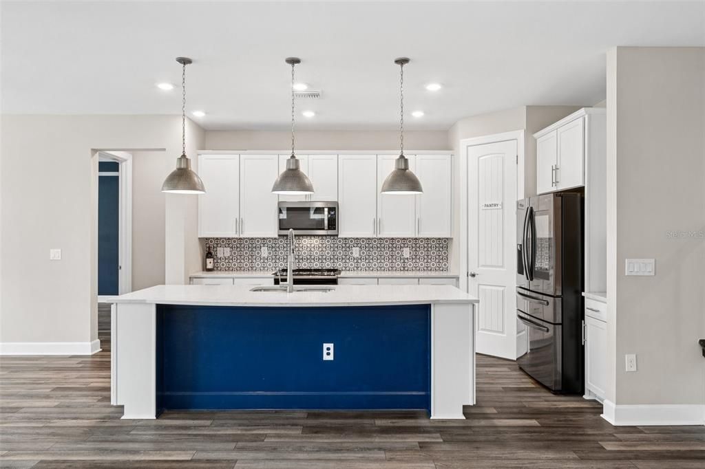 待售: $737,000 (3 贝兹, 3 浴室, 2893 平方英尺)