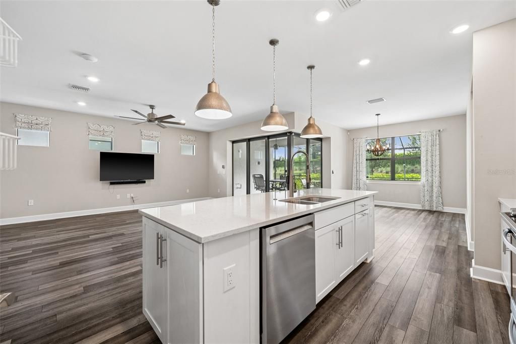 待售: $737,000 (3 贝兹, 3 浴室, 2893 平方英尺)