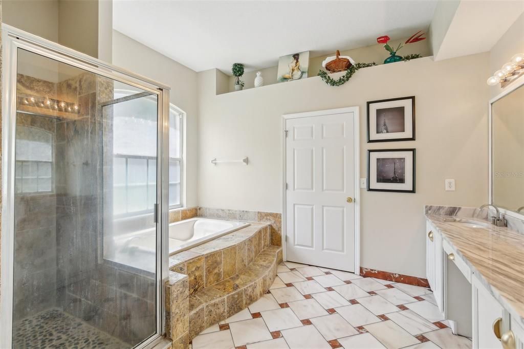 待售: $829,900 (5 贝兹, 4 浴室, 4525 平方英尺)