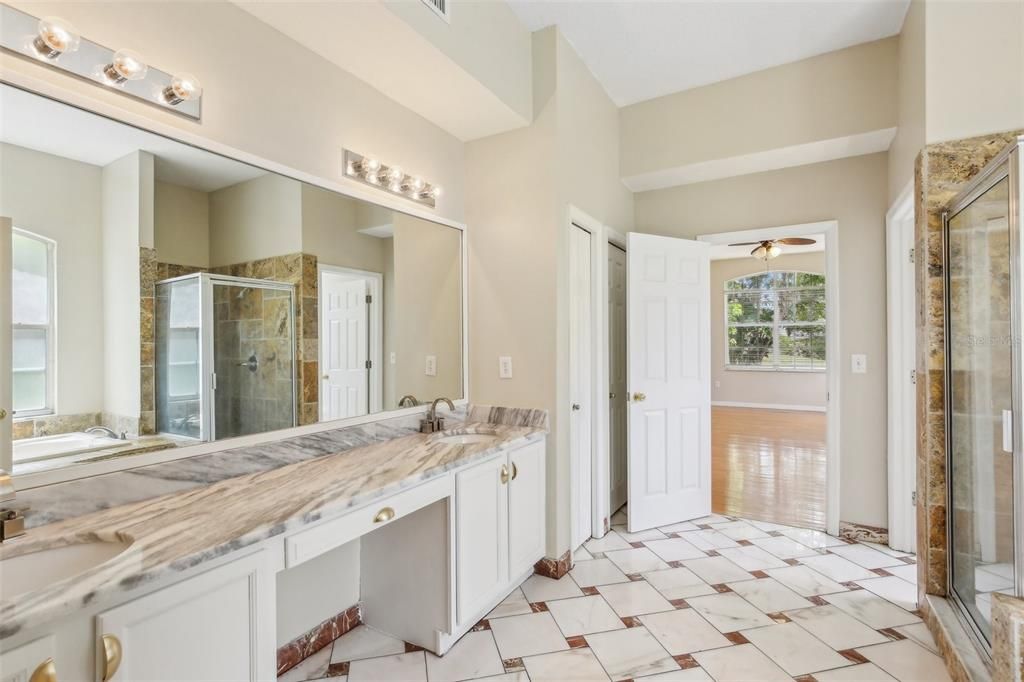 待售: $829,900 (5 贝兹, 4 浴室, 4525 平方英尺)