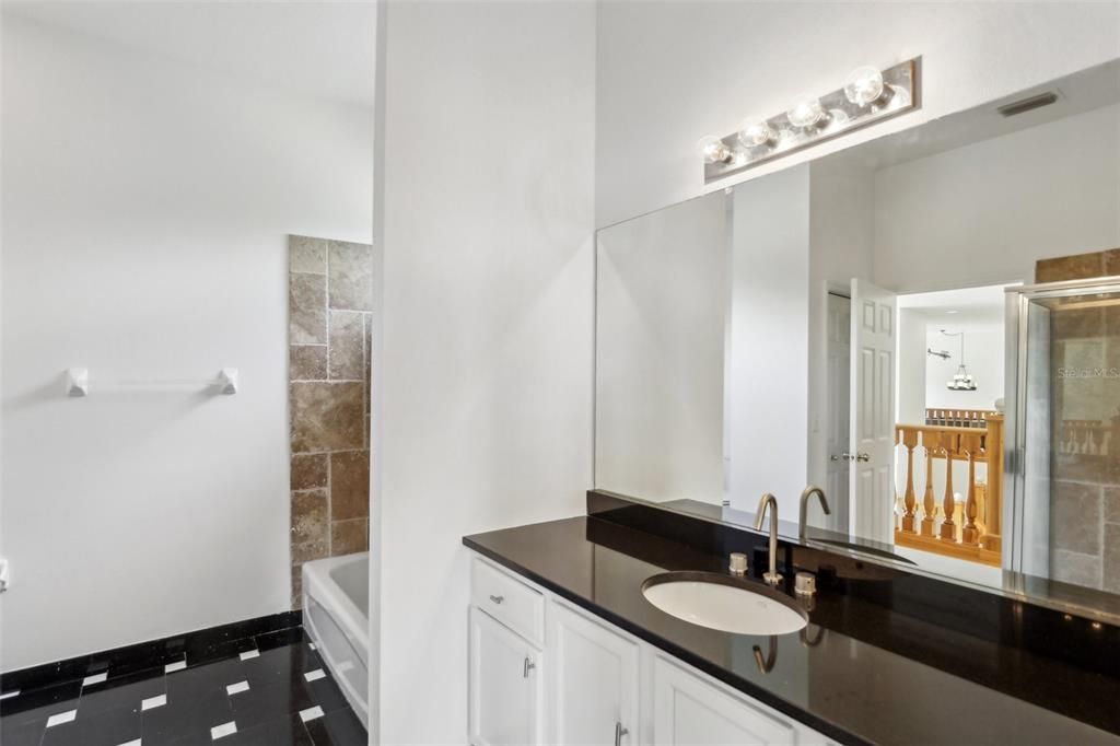 待售: $829,900 (5 贝兹, 4 浴室, 4525 平方英尺)