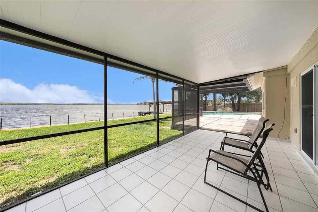 Activo con contrato: $850,000 (4 camas, 3 baños, 2324 Pies cuadrados)