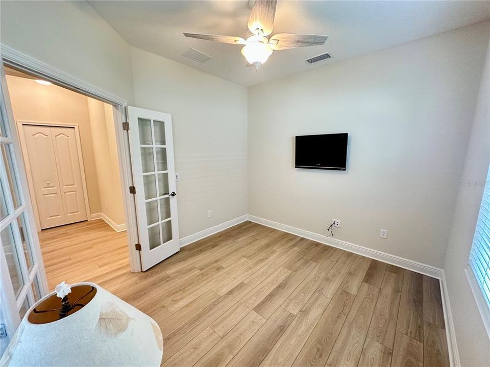 Active With Contract: $3,650 (3 beds, 2 baths, 1861 Square Feet)