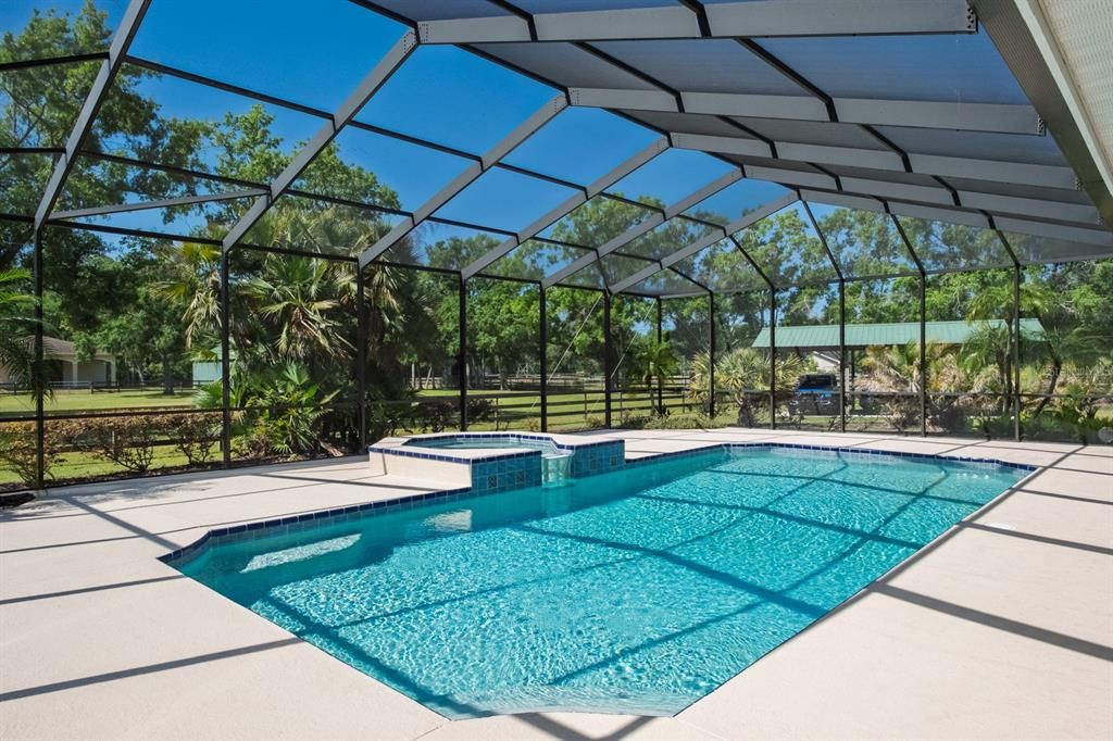 Activo con contrato: $1,875,000 (4 camas, 4 baños, 4292 Pies cuadrados)