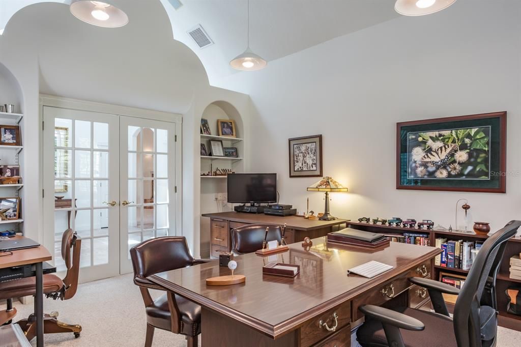 Activo con contrato: $1,875,000 (4 camas, 4 baños, 4292 Pies cuadrados)