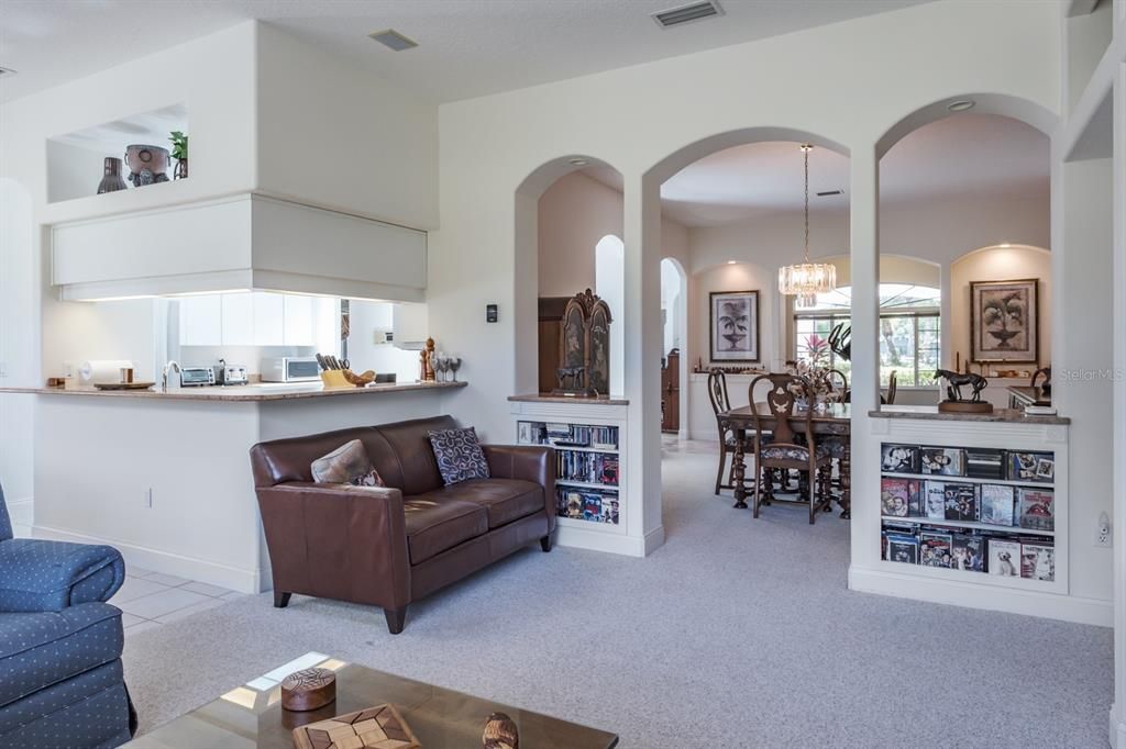 Activo con contrato: $1,875,000 (4 camas, 4 baños, 4292 Pies cuadrados)