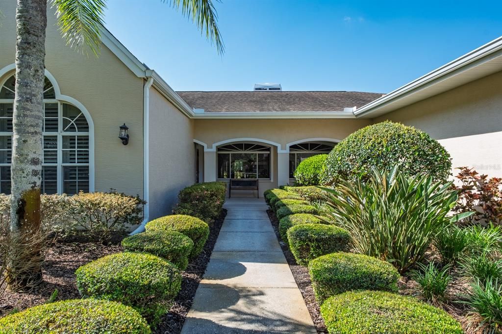 Activo con contrato: $1,875,000 (4 camas, 4 baños, 4292 Pies cuadrados)