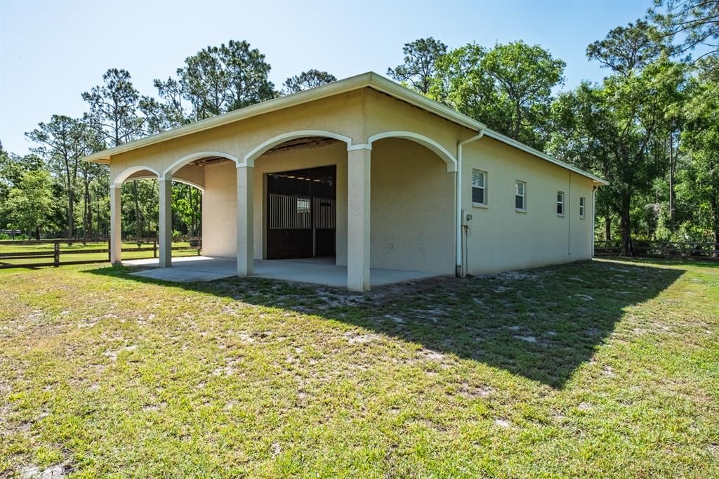 Activo con contrato: $1,875,000 (4 camas, 4 baños, 4292 Pies cuadrados)