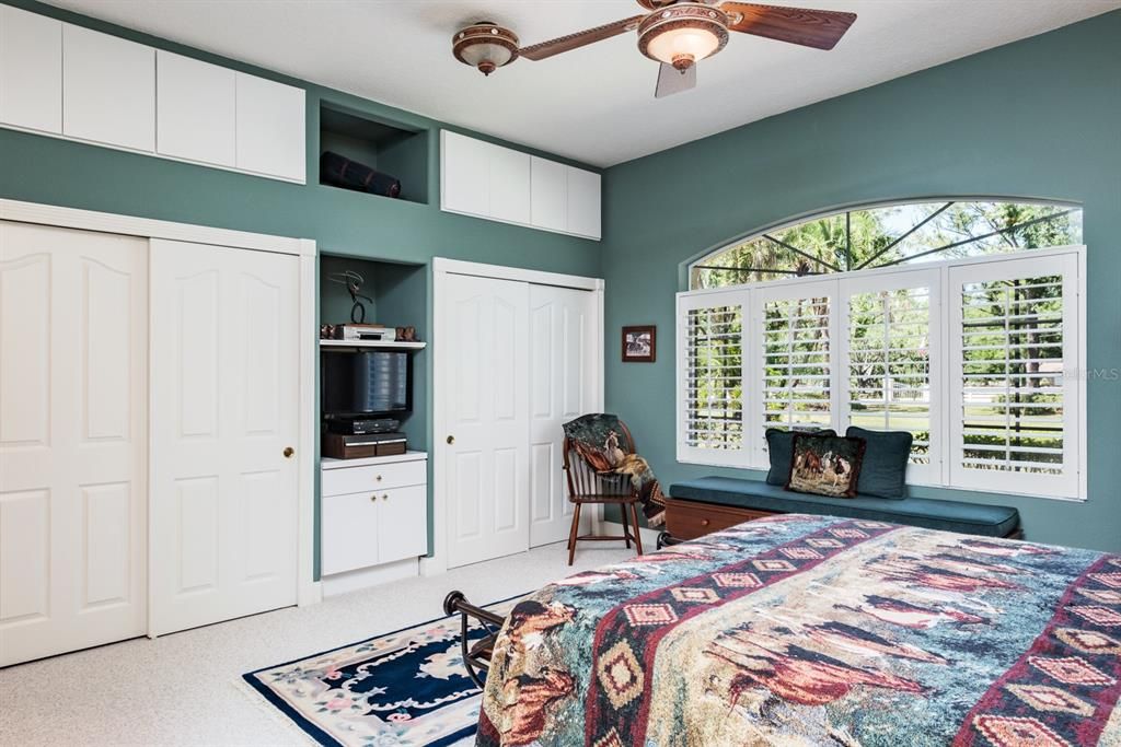 Activo con contrato: $1,875,000 (4 camas, 4 baños, 4292 Pies cuadrados)