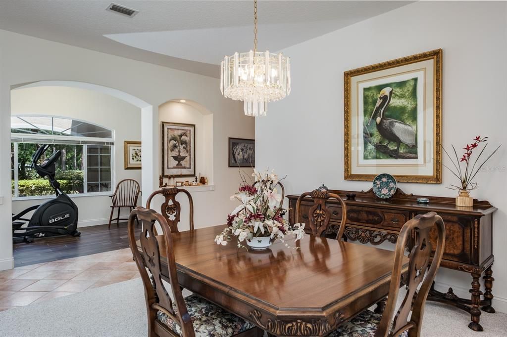 Activo con contrato: $1,875,000 (4 camas, 4 baños, 4292 Pies cuadrados)