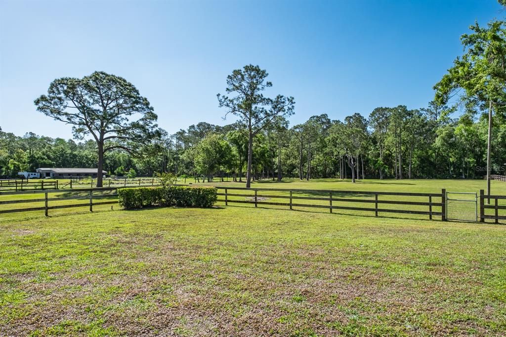 Activo con contrato: $1,875,000 (4 camas, 4 baños, 4292 Pies cuadrados)