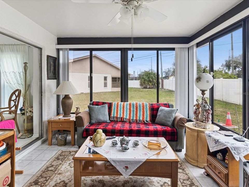 For Sale: $179,800 (2 beds, 2 baths, 1542 Square Feet)