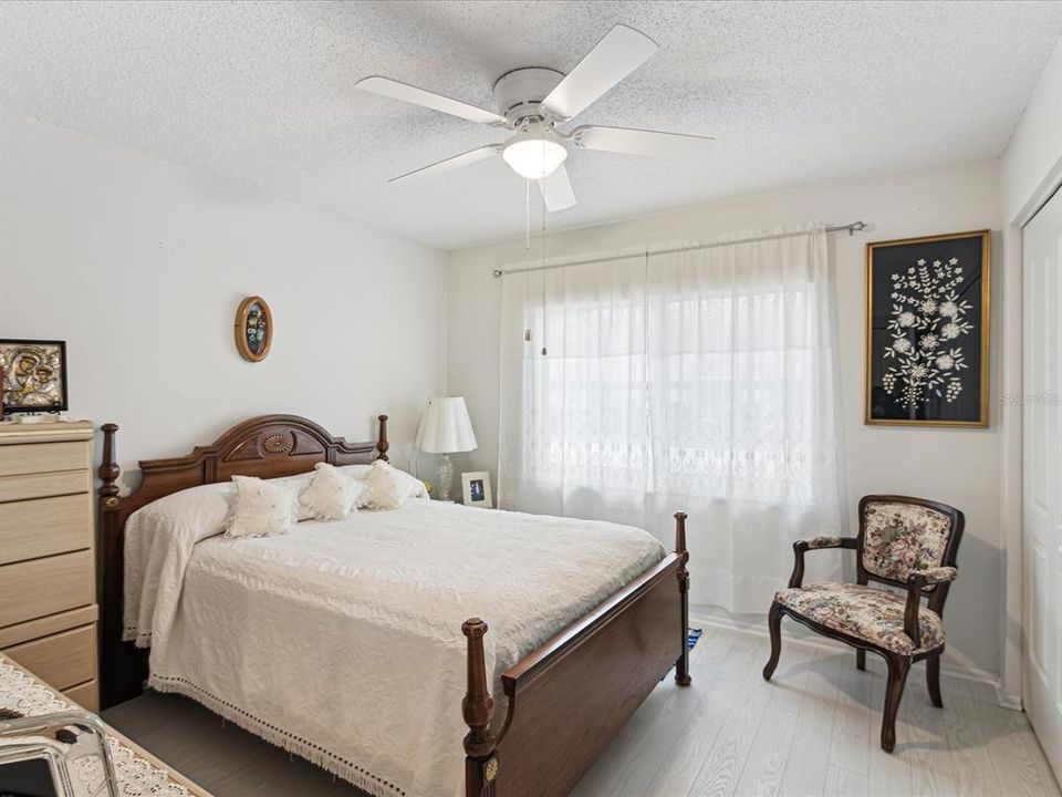 For Sale: $179,800 (2 beds, 2 baths, 1542 Square Feet)