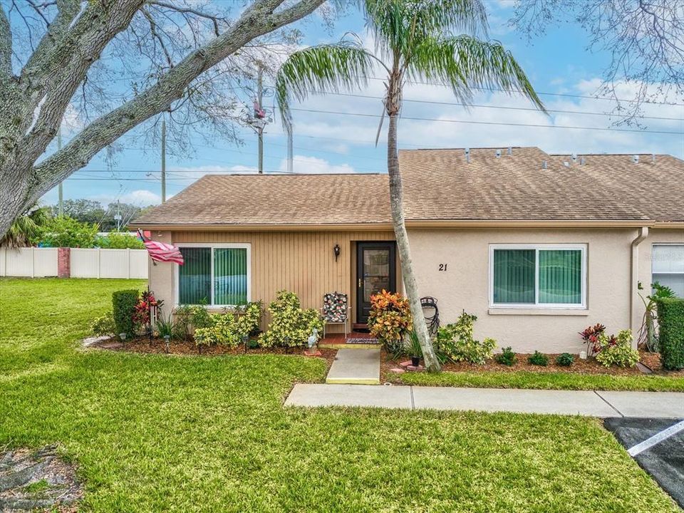 For Sale: $179,800 (2 beds, 2 baths, 1542 Square Feet)