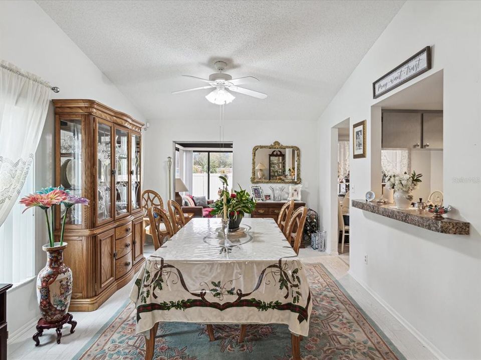 For Sale: $179,800 (2 beds, 2 baths, 1542 Square Feet)