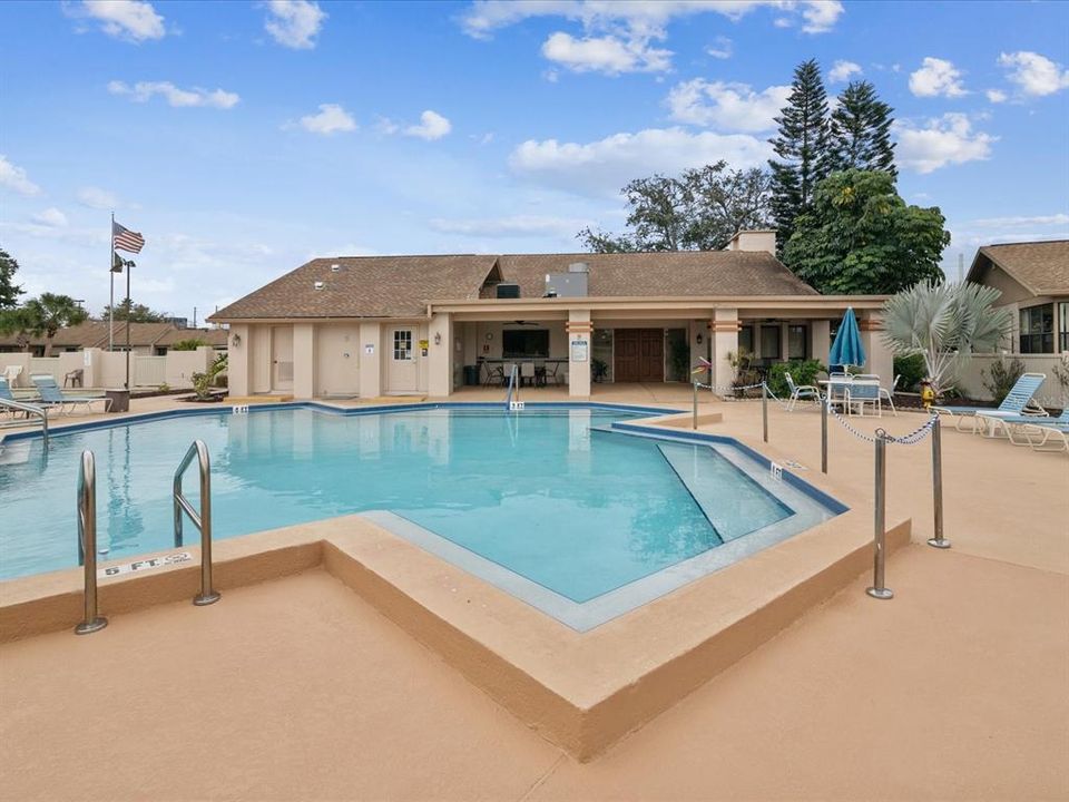 For Sale: $179,800 (2 beds, 2 baths, 1542 Square Feet)