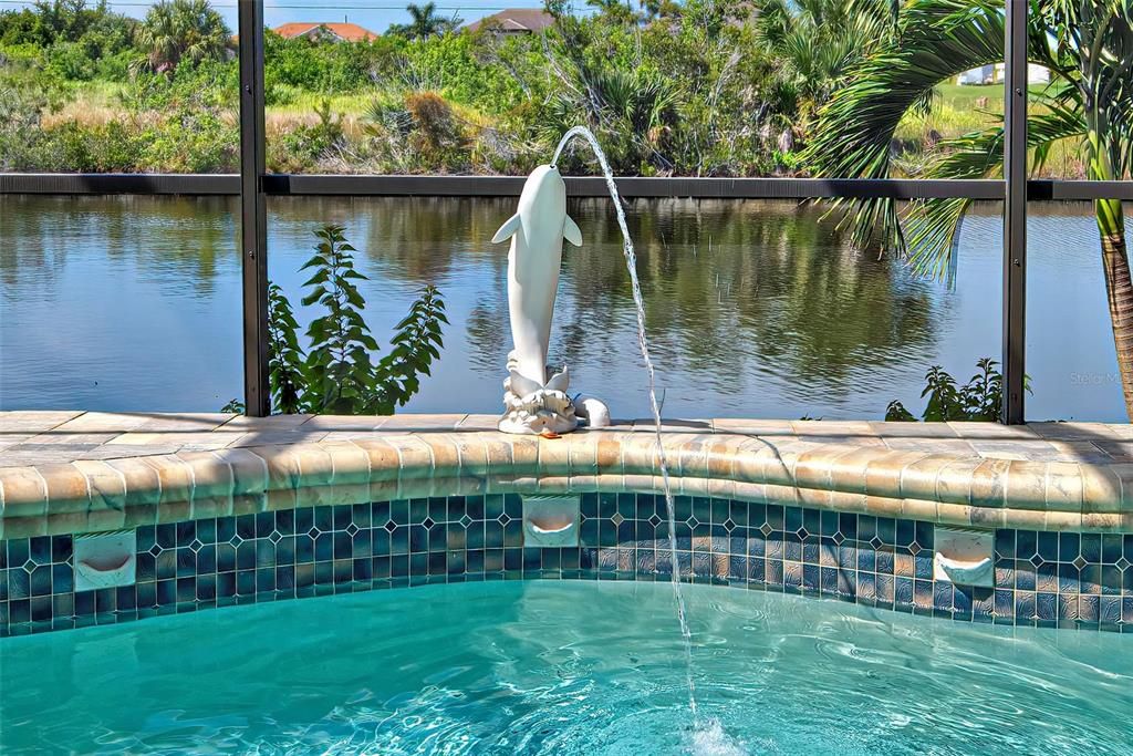 Activo con contrato: $699,900 (3 camas, 2 baños, 2056 Pies cuadrados)