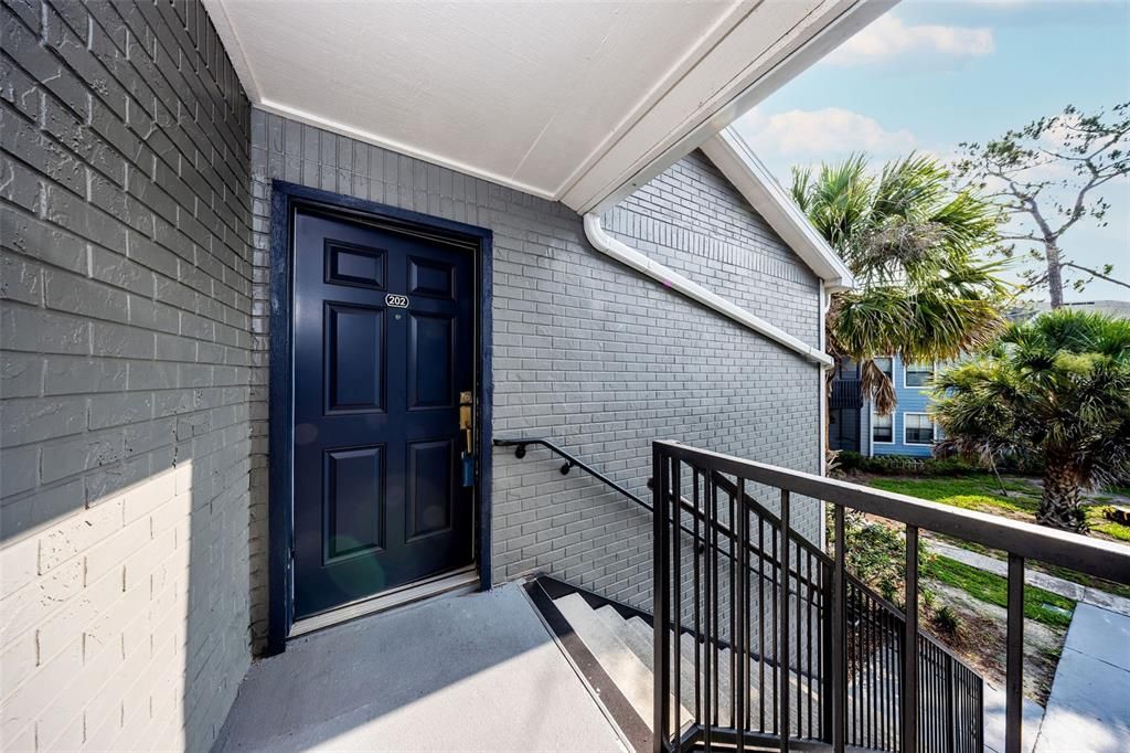 Под контрактом: $135,000 (1 спален, 1 ванн, 645 Квадратных фут)