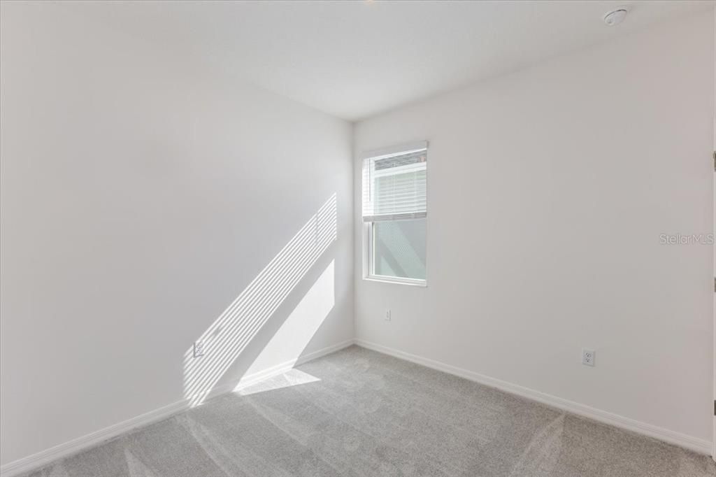 Active With Contract: $289,990 (3 beds, 2 baths, 1501 Square Feet)