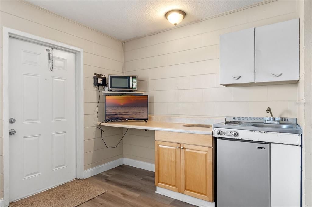 Active With Contract: $1,050,000 (0 beds, 0 baths, 5374 Square Feet)