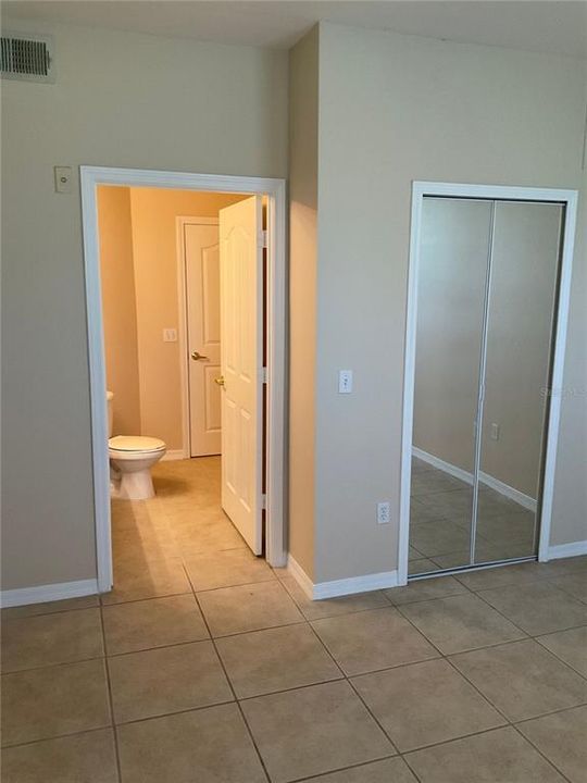 Active With Contract: $1,450 (2 beds, 2 baths, 1022 Square Feet)