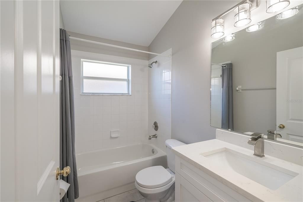 На продажу: $475,000 (4 спален, 3 ванн, 1910 Квадратных фут)