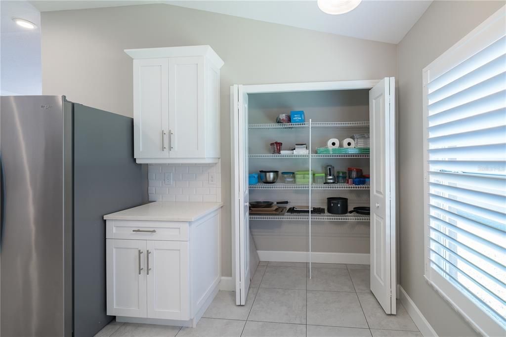 На продажу: $475,000 (4 спален, 3 ванн, 1910 Квадратных фут)