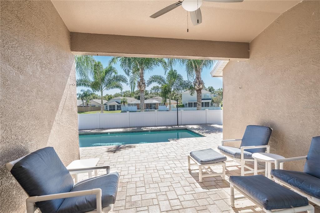 На продажу: $475,000 (4 спален, 3 ванн, 1910 Квадратных фут)