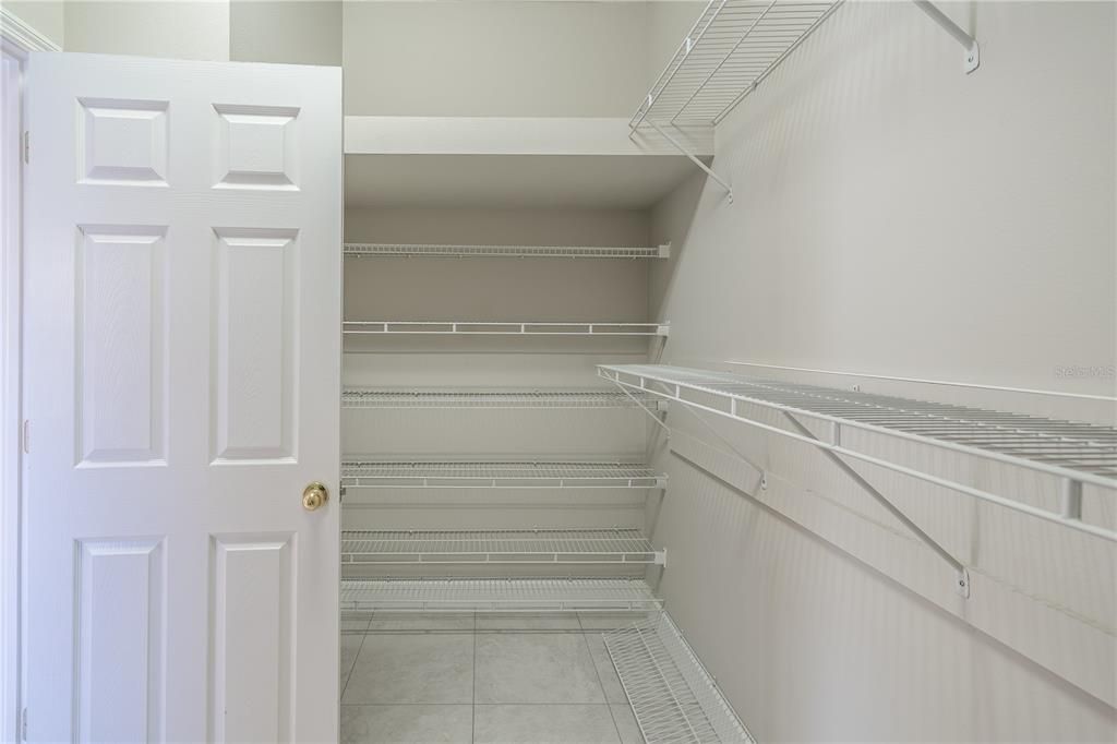 На продажу: $475,000 (4 спален, 3 ванн, 1910 Квадратных фут)