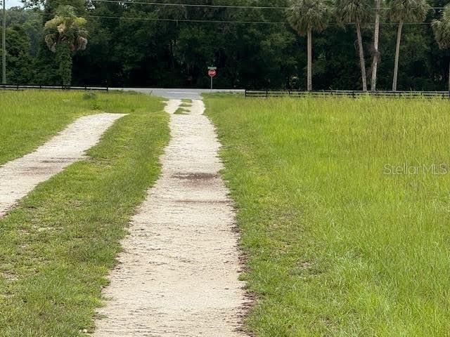 待售: $259,900 (10.24 acres)