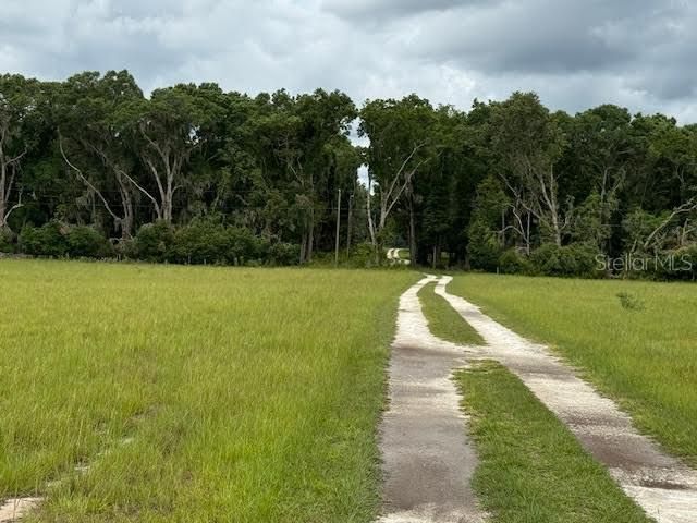 待售: $259,900 (10.24 acres)