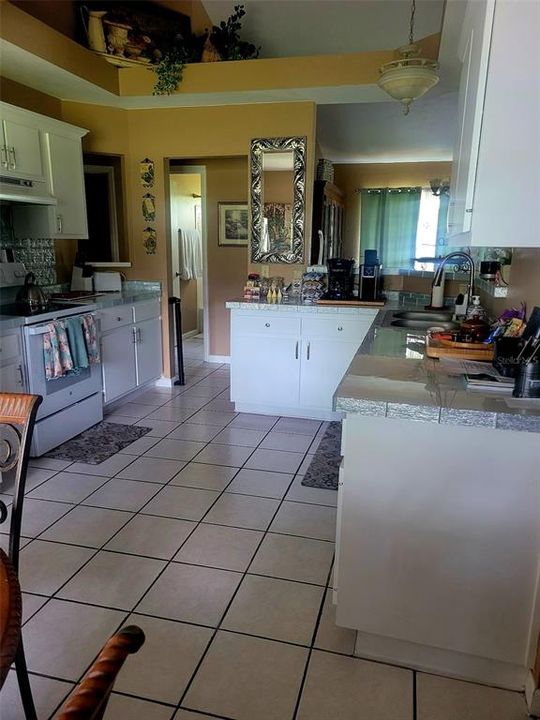 En Venta: $700,000 (3 camas, 2 baños, 1484 Pies cuadrados)