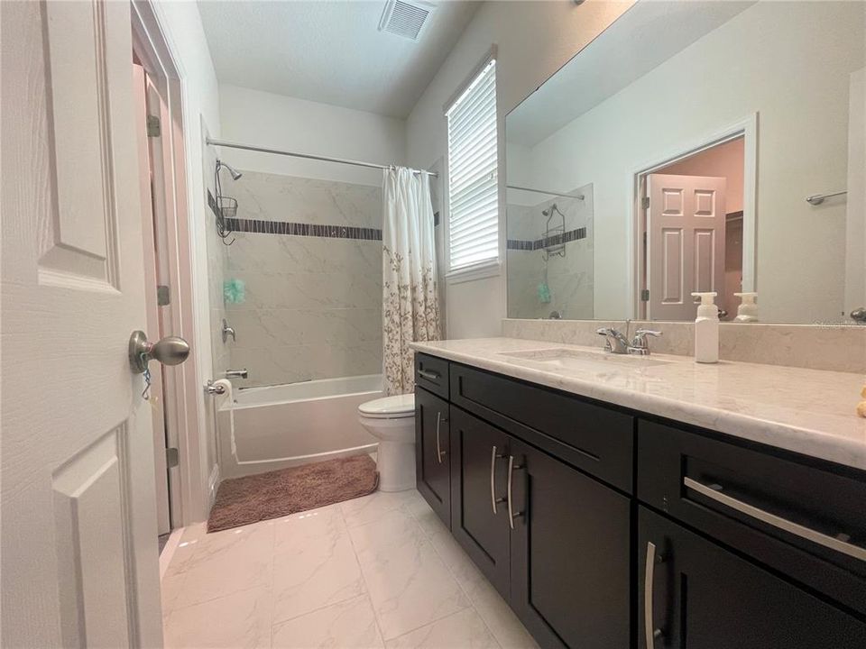 На продажу: $1,180,000 (5 спален, 4 ванн, 4685 Квадратных фут)