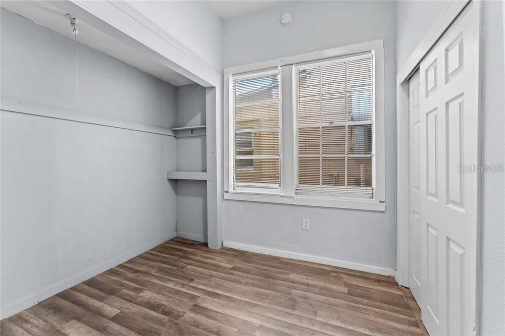 Active With Contract: $229,900 (3 beds, 1 baths, 1144 Square Feet)