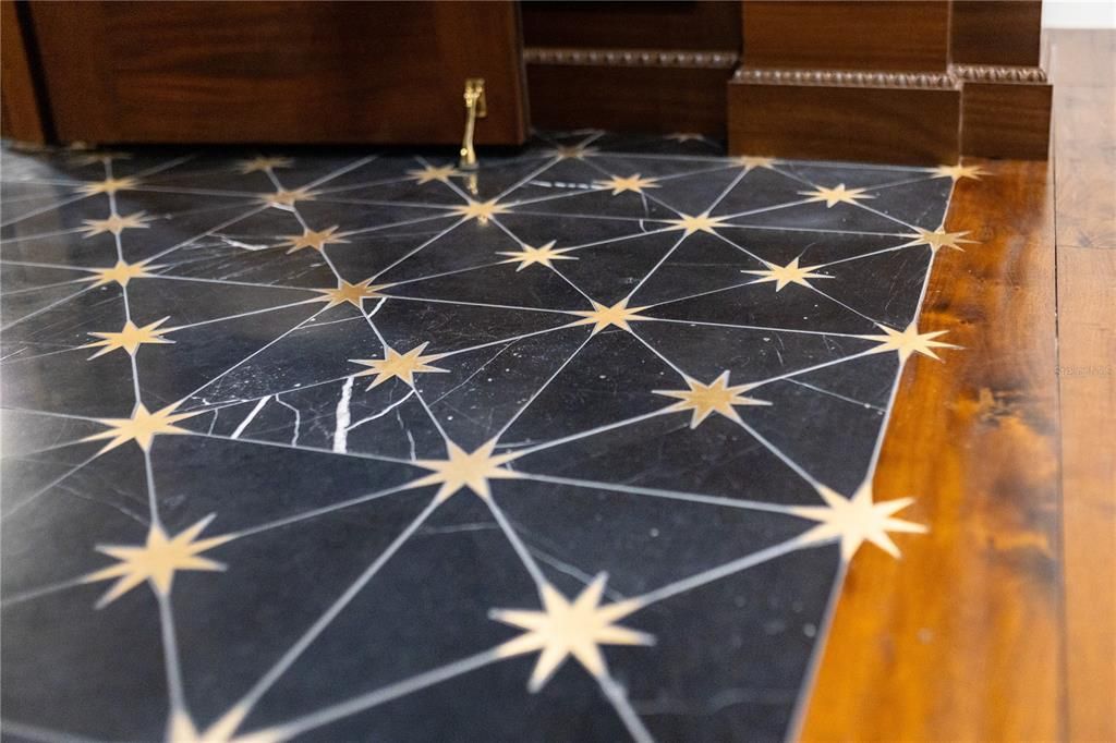 For Sale: $9,875,000 (4 beds, 5 baths, 9090 Square Feet)