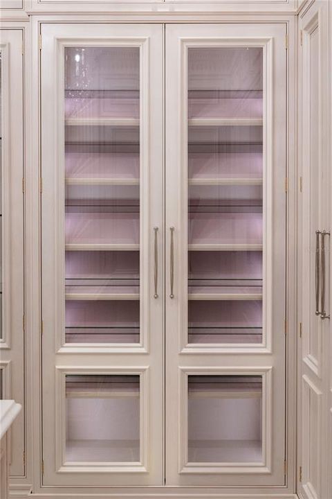 For Sale: $9,875,000 (4 beds, 5 baths, 9090 Square Feet)