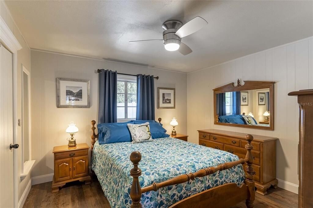 For Sale: $1,900,000 (10 beds, 8 baths, 5499 Square Feet)