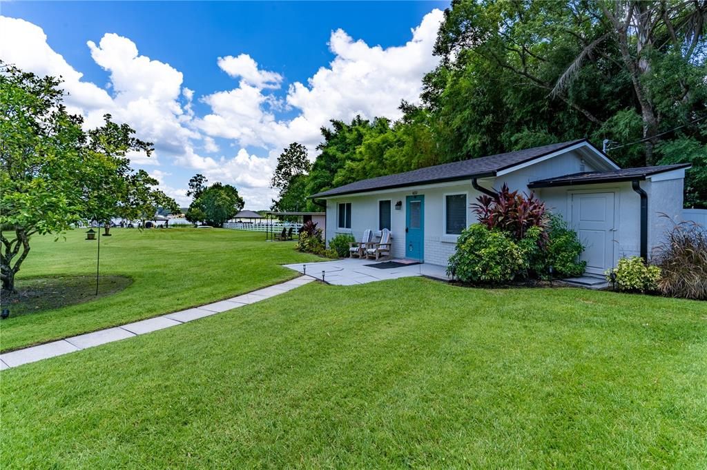 For Sale: $1,900,000 (10 beds, 8 baths, 5499 Square Feet)