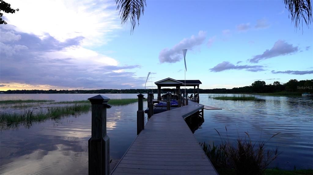 For Sale: $1,900,000 (10 beds, 8 baths, 5499 Square Feet)