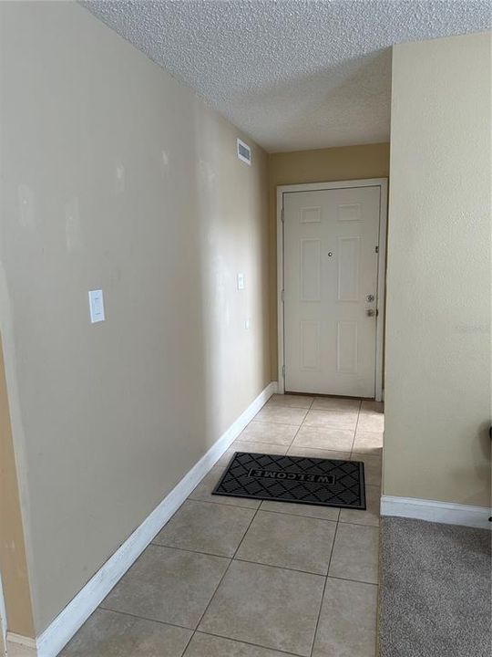 Active With Contract: $129,900 (2 beds, 2 baths, 1049 Square Feet)