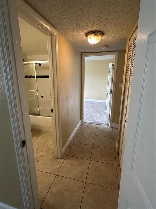 Active With Contract: $129,900 (2 beds, 2 baths, 1049 Square Feet)