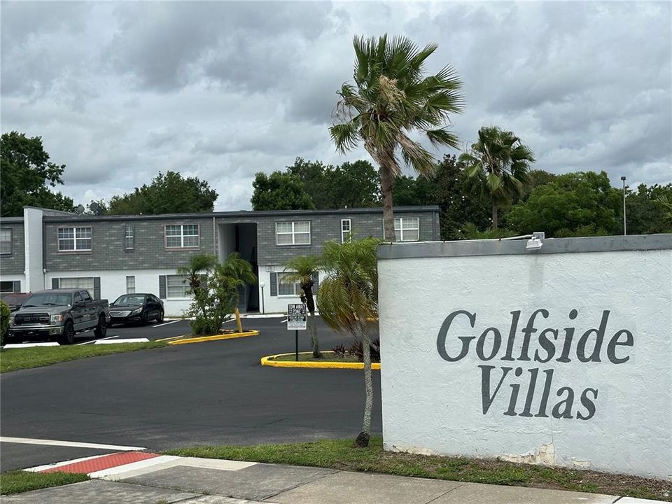 Active With Contract: $129,900 (2 beds, 2 baths, 1049 Square Feet)