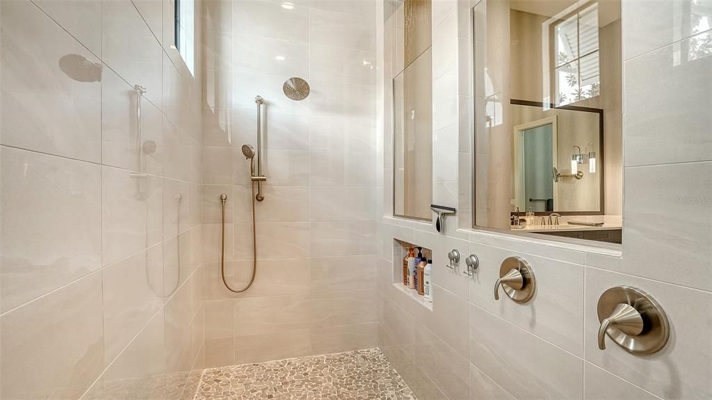 For Rent: $12,000 (4 beds, 4 baths, 3998 Square Feet)