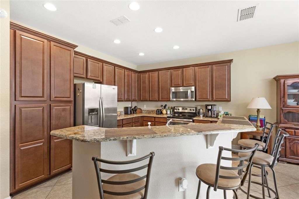 En Venta: $450,000 (4 camas, 3 baños, 2059 Pies cuadrados)