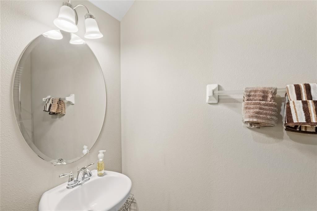 En Venta: $450,000 (4 camas, 3 baños, 2059 Pies cuadrados)