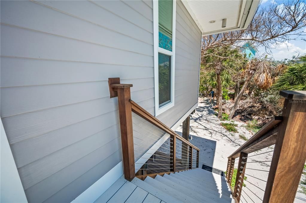 For Sale: $1,580,000 (2 beds, 2 baths, 1124 Square Feet)