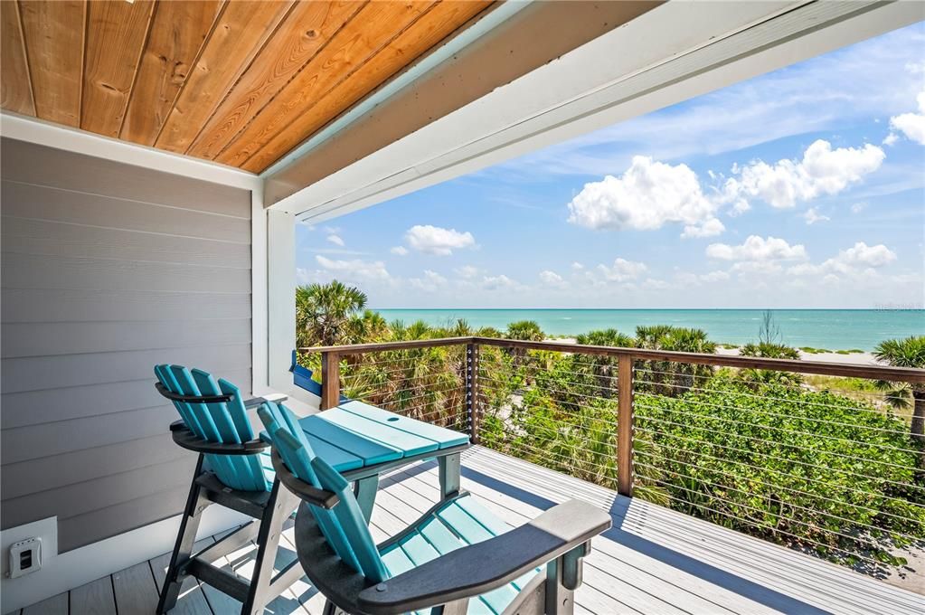 For Sale: $1,580,000 (2 beds, 2 baths, 1124 Square Feet)