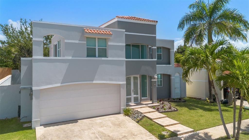 Vendido Recientemente: $447,000 (4 camas, 2 baños, 0 Pies cuadrados)