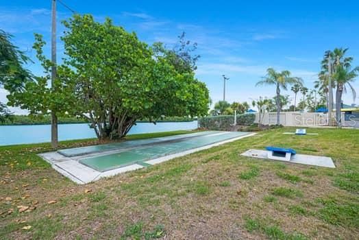 待售: $140,000 (1 贝兹, 1 浴室, 308 平方英尺)